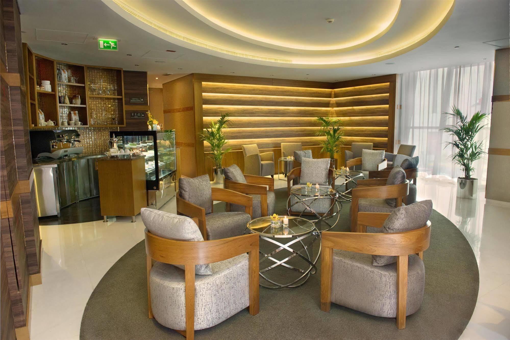Tryp By Wyndham Abu Dhabi City Center Εξωτερικό φωτογραφία