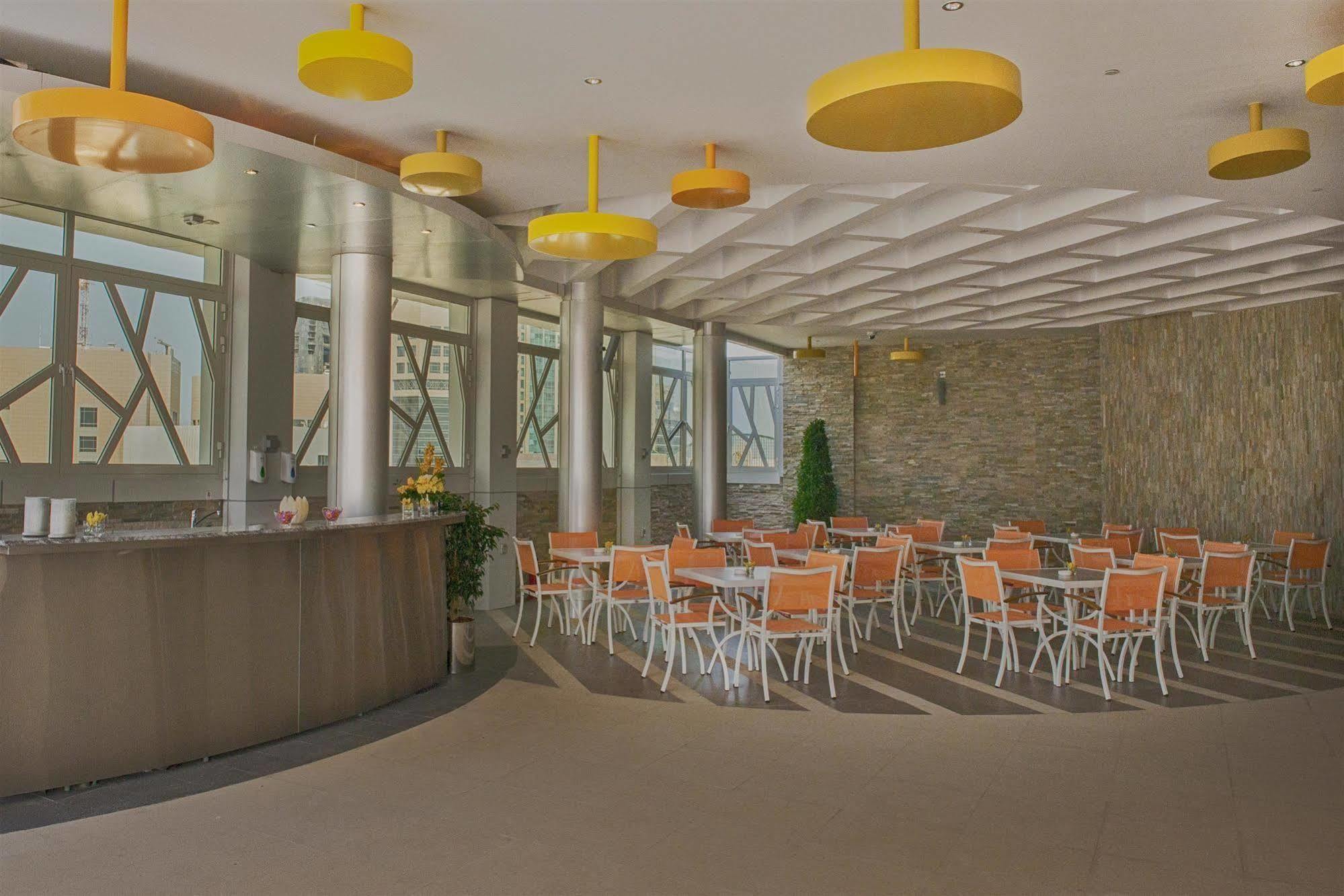 Tryp By Wyndham Abu Dhabi City Center Εξωτερικό φωτογραφία
