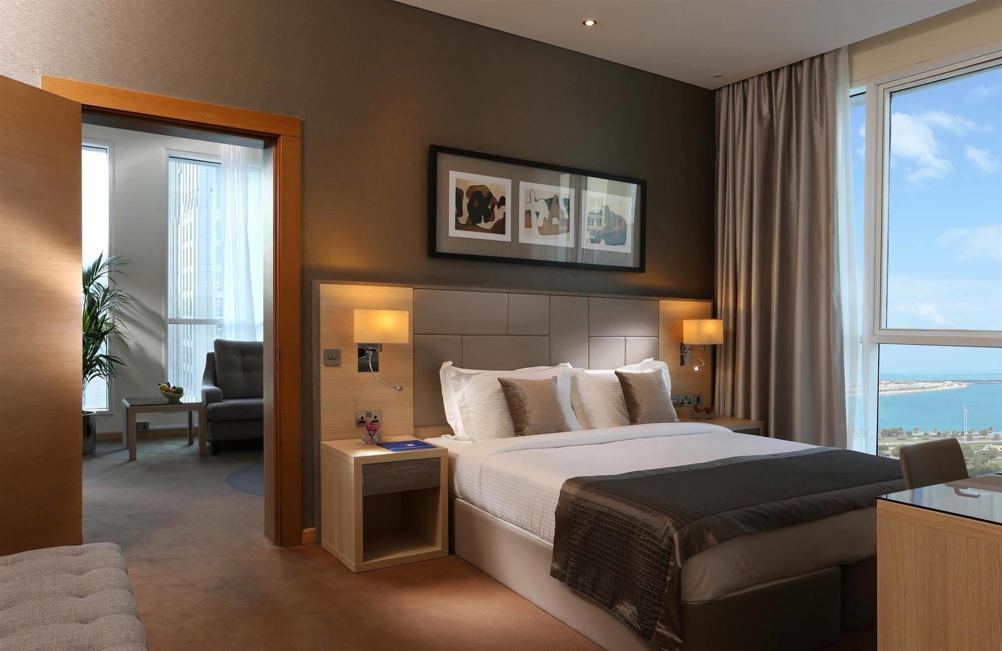 Tryp By Wyndham Abu Dhabi City Center Εξωτερικό φωτογραφία