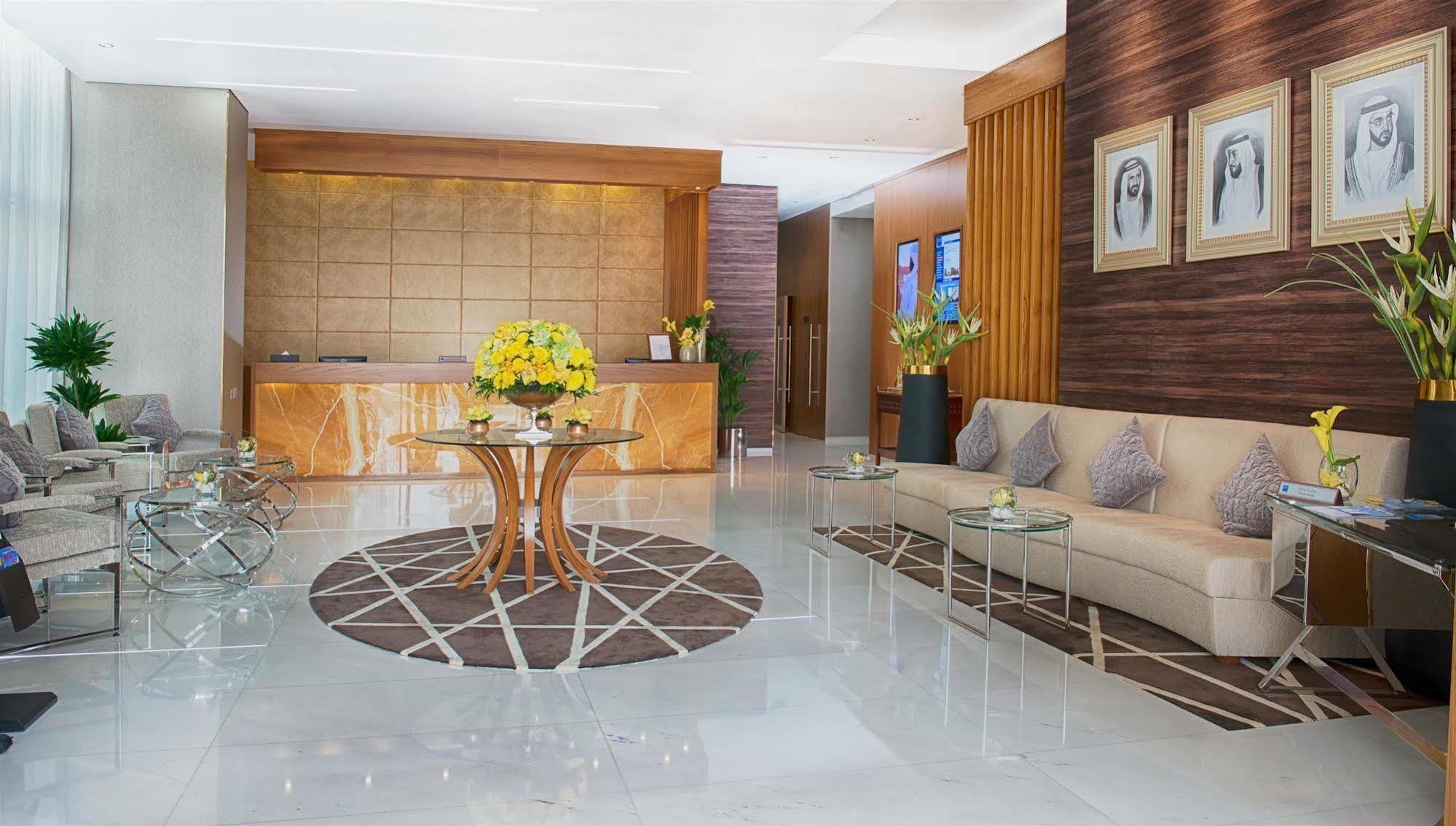 Tryp By Wyndham Abu Dhabi City Center Εξωτερικό φωτογραφία